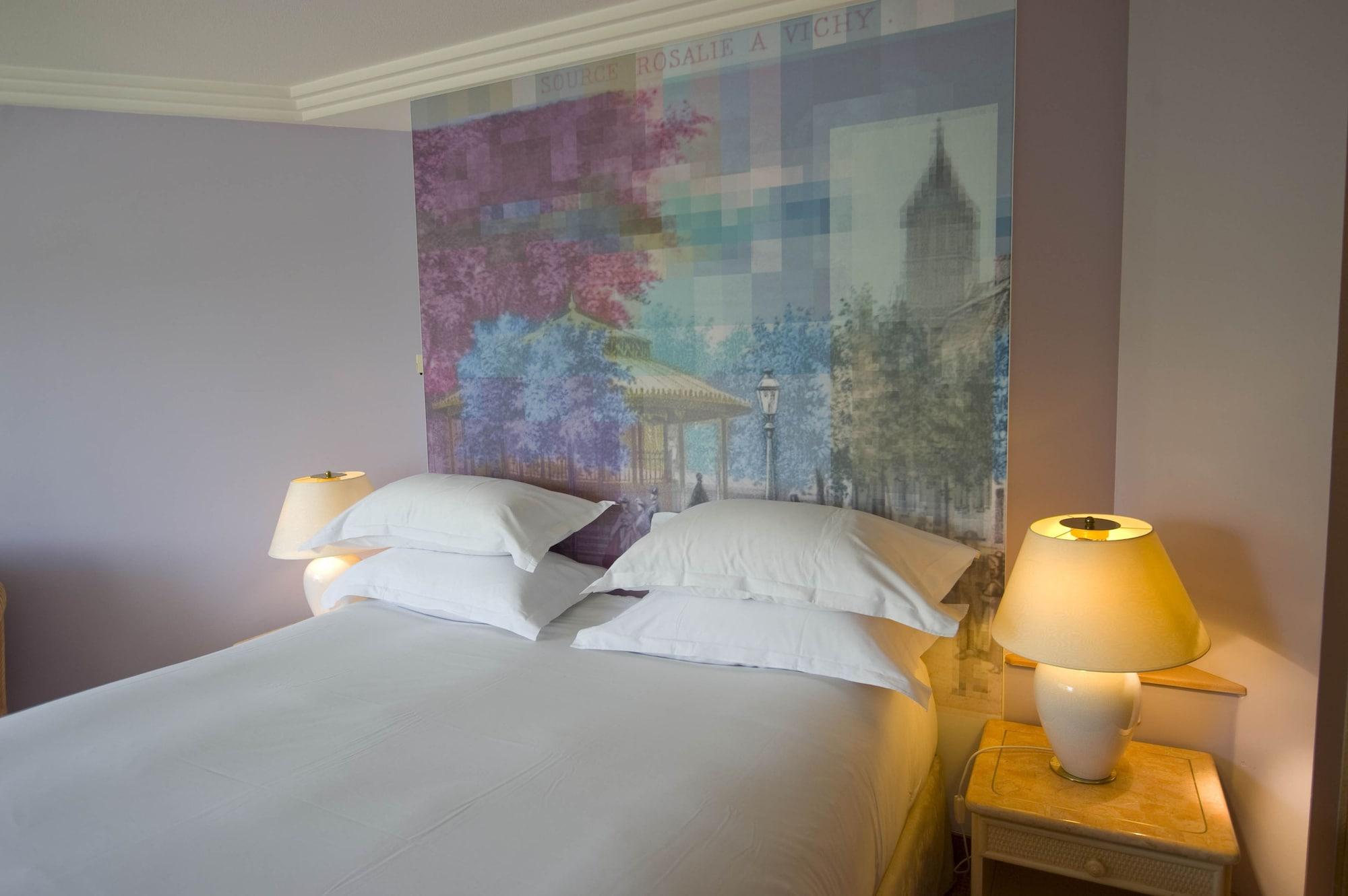 วิชี สปา โฮเต็ล เล เซเลแตง Hotel ภายนอก รูปภาพ A room at the hotel
