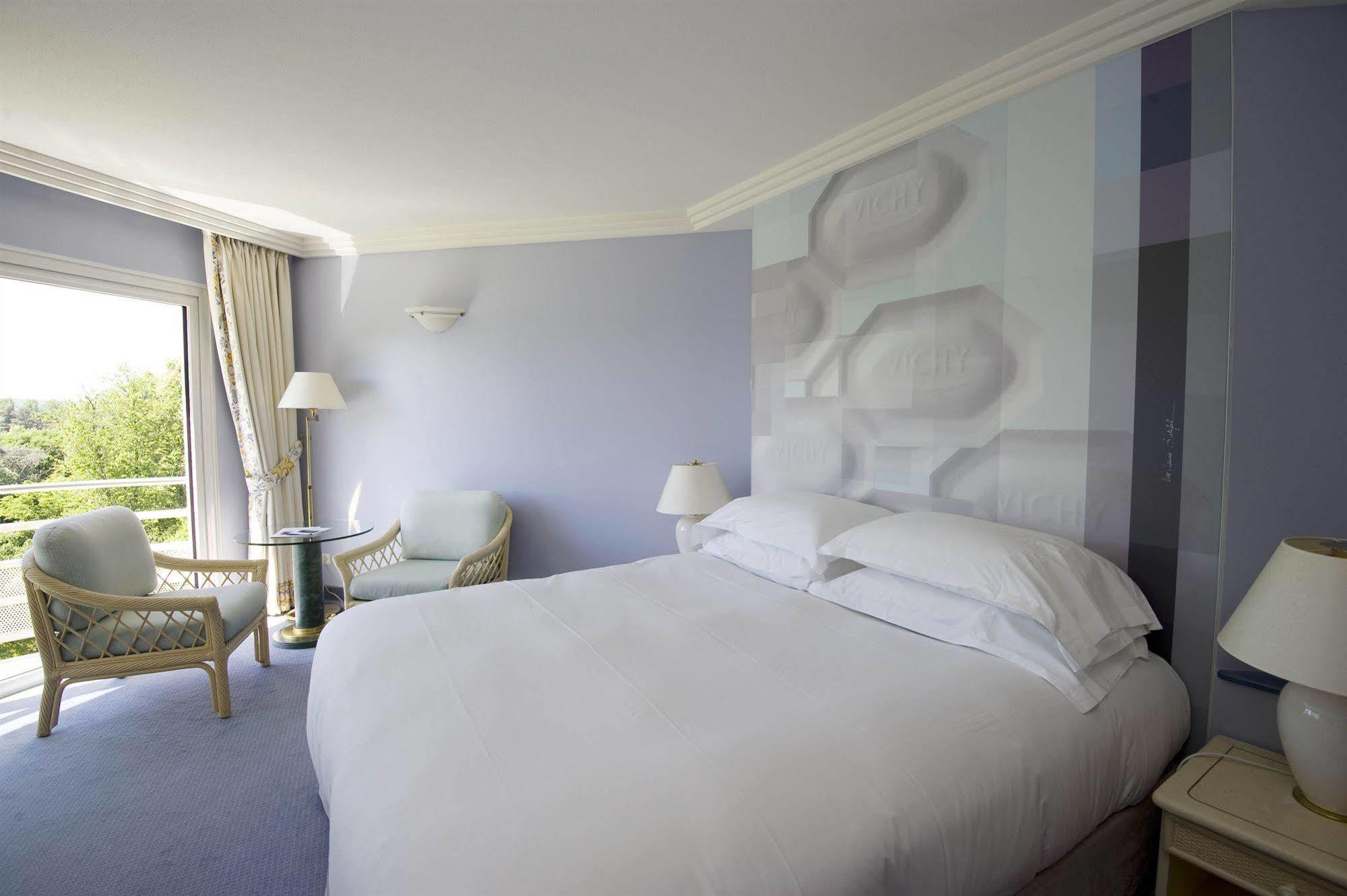 วิชี สปา โฮเต็ล เล เซเลแตง Hotel ภายนอก รูปภาพ A room at the hotel